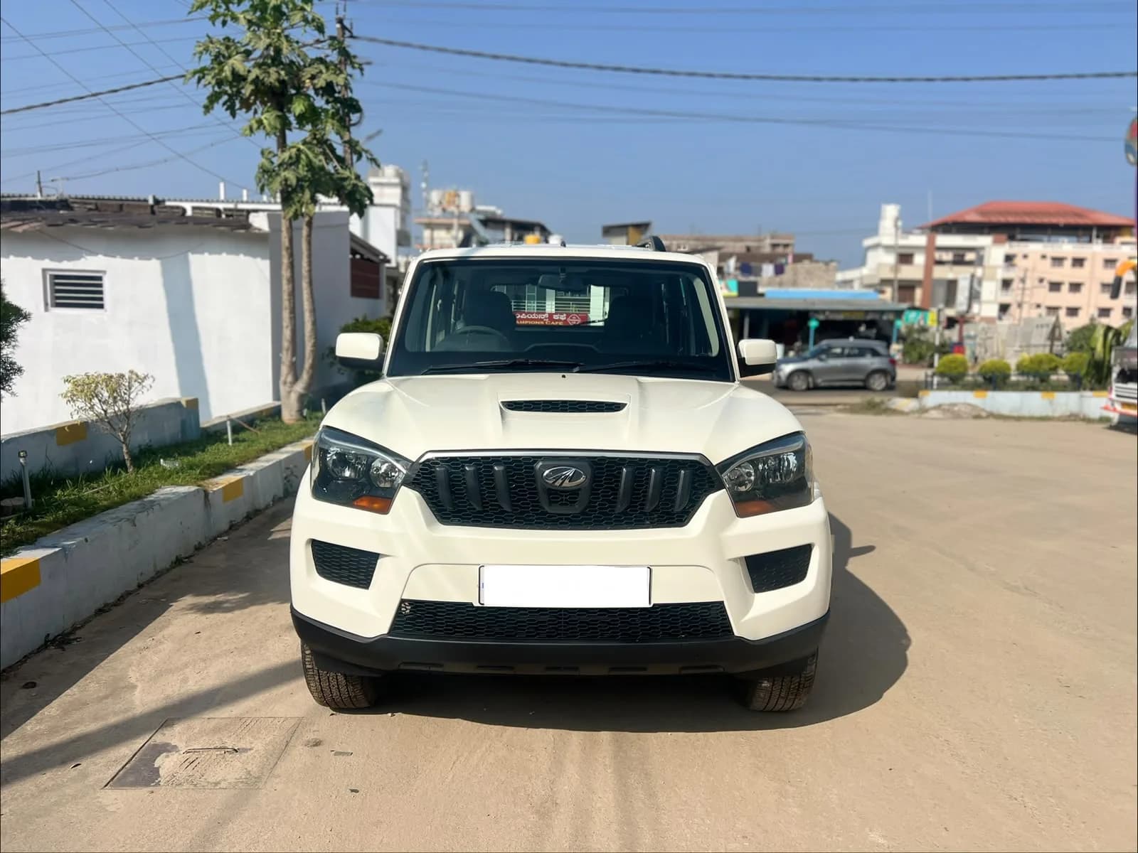 2015 Mahindra Scorpio Scorpio